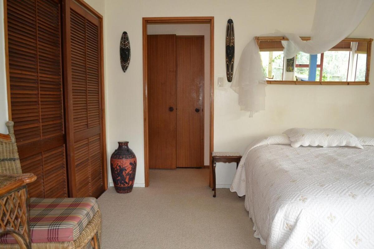 Great Barrier Oasis Lodge Tryphena Εξωτερικό φωτογραφία