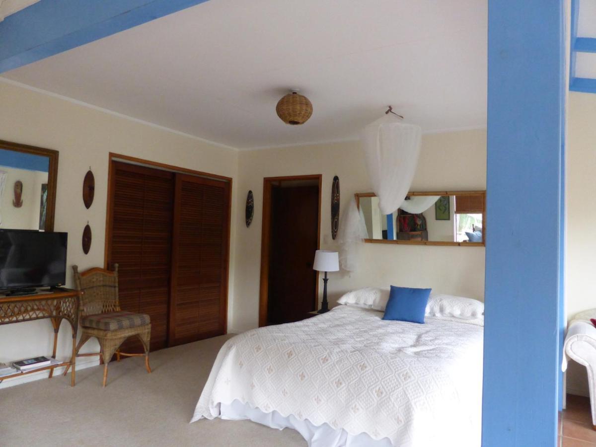 Great Barrier Oasis Lodge Tryphena Εξωτερικό φωτογραφία