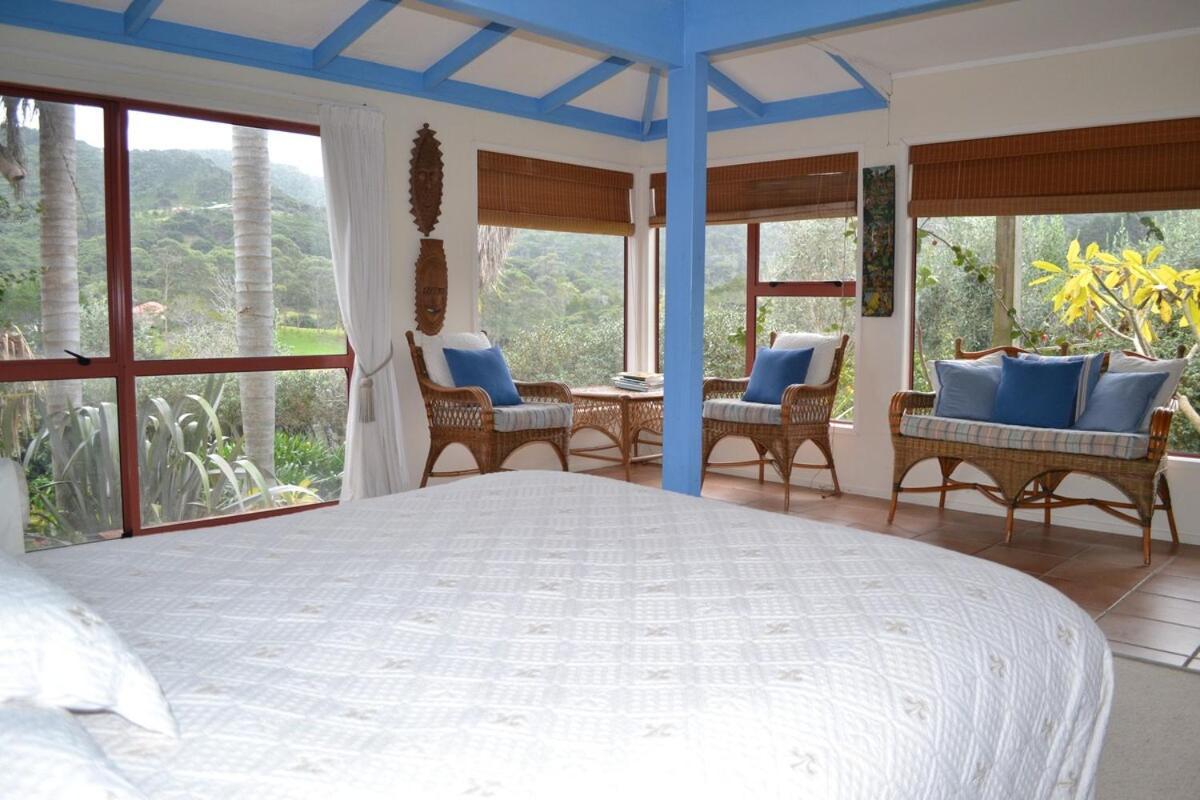 Great Barrier Oasis Lodge Tryphena Εξωτερικό φωτογραφία